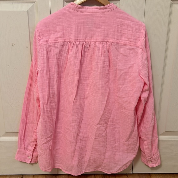 NWT Gap Barbie pink crinkle gauze button down shirt size Large - Picture 5 of 6